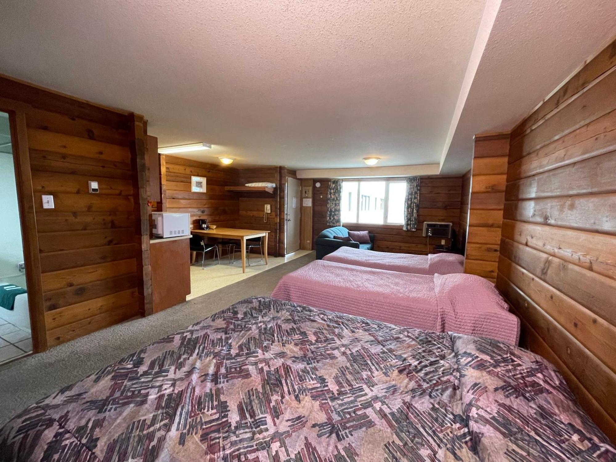 Raccoon Lodge Motel Sylvan Lake Luaran gambar